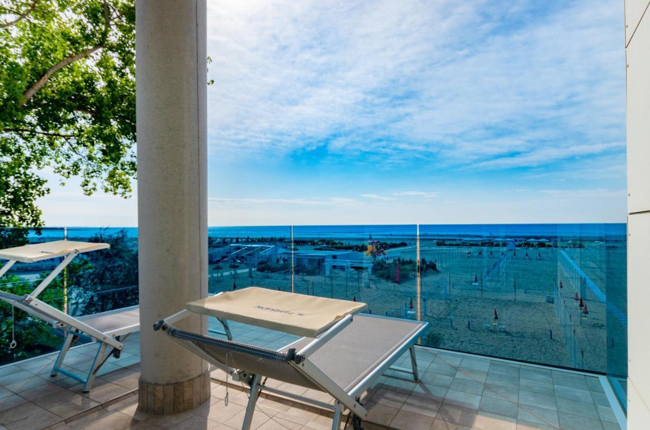 Hotel Panoramic Каорле Екстериор снимка