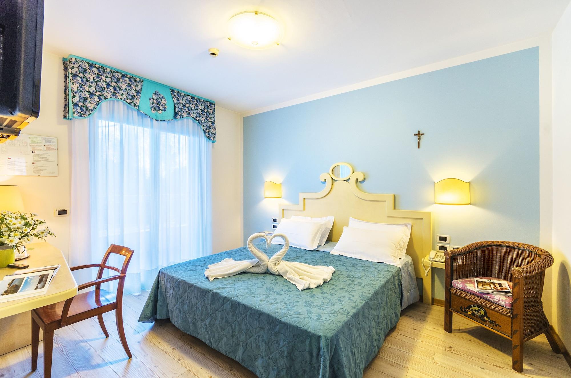 Hotel Panoramic Каорле Екстериор снимка