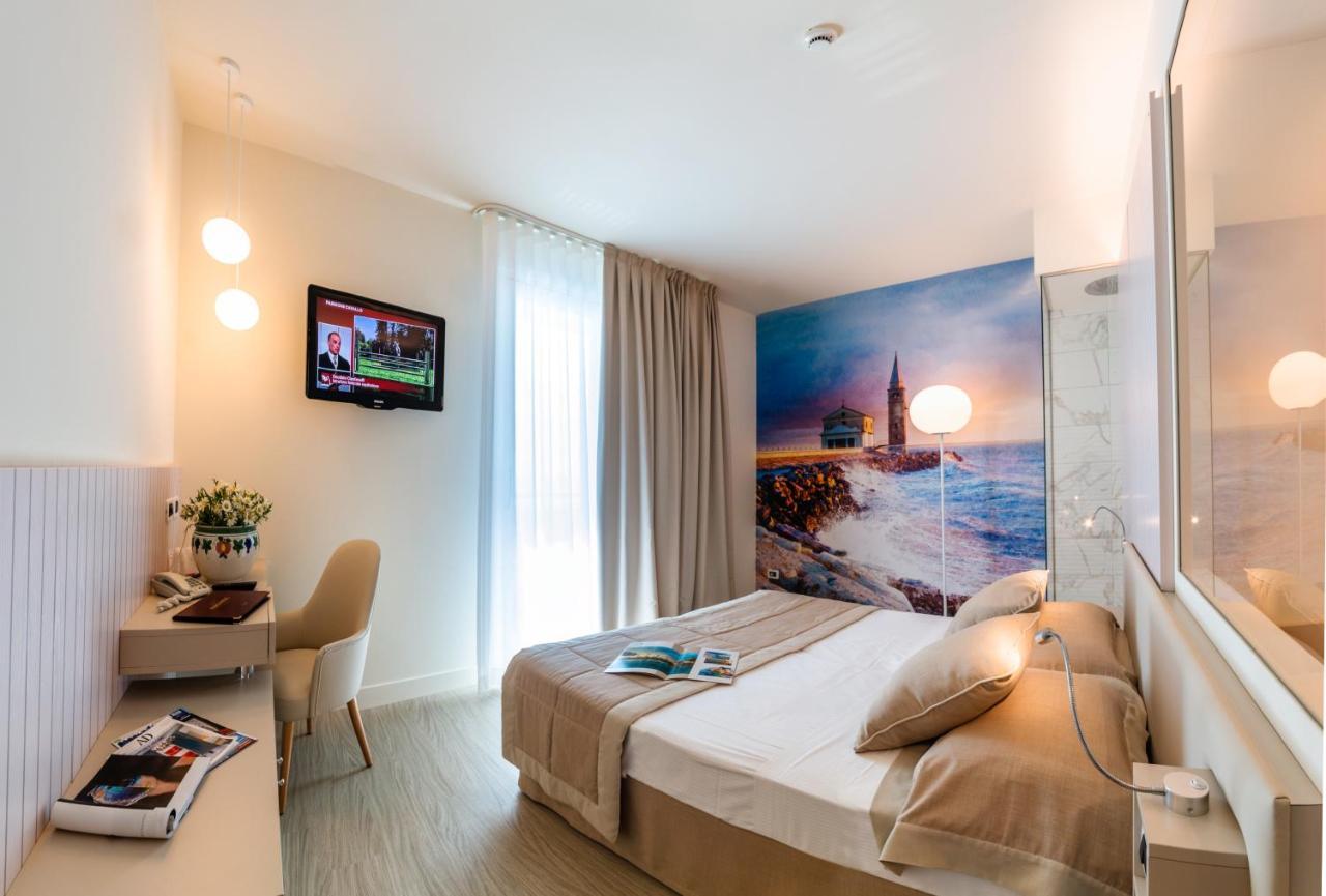 Hotel Panoramic Каорле Екстериор снимка