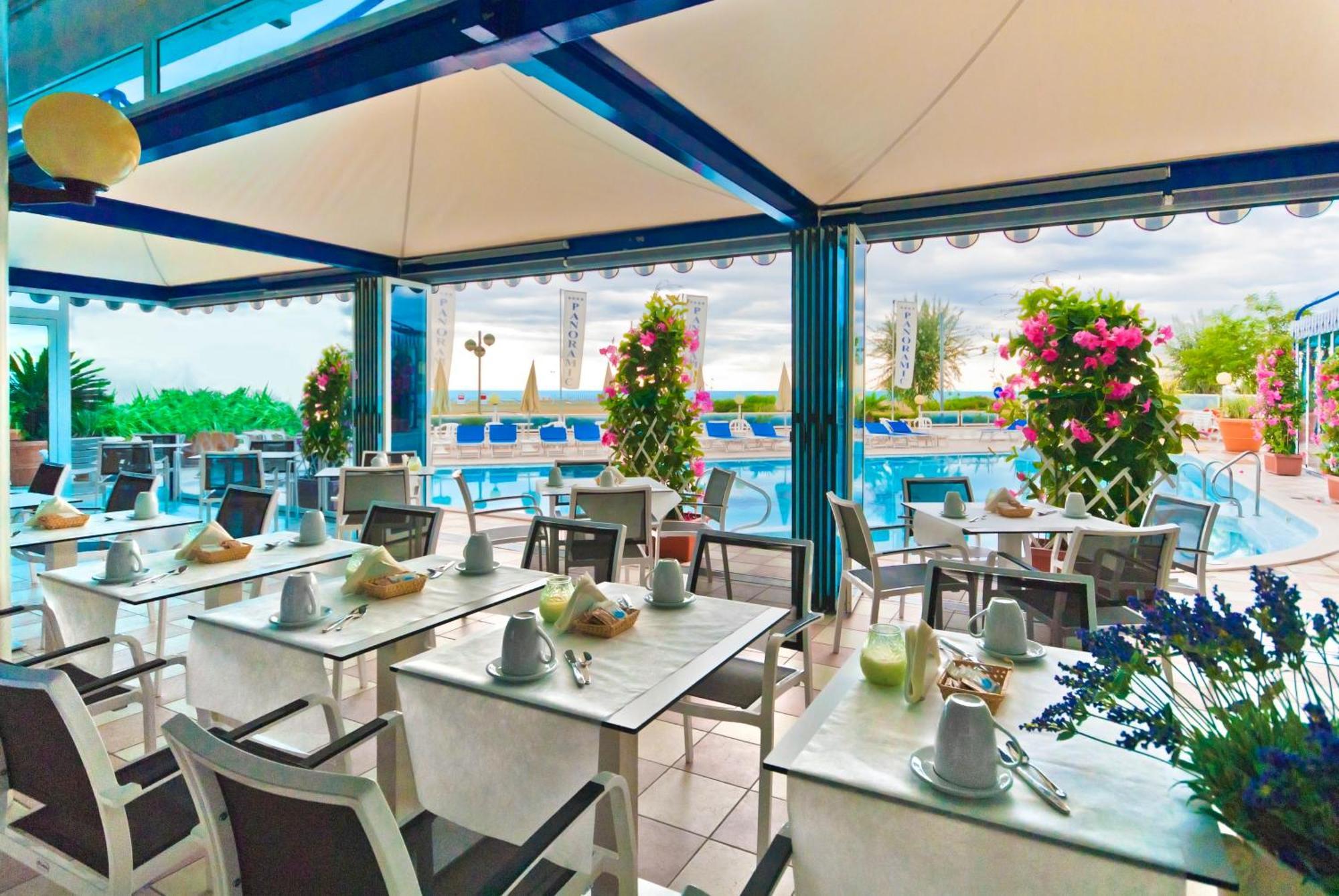 Hotel Panoramic Каорле Екстериор снимка