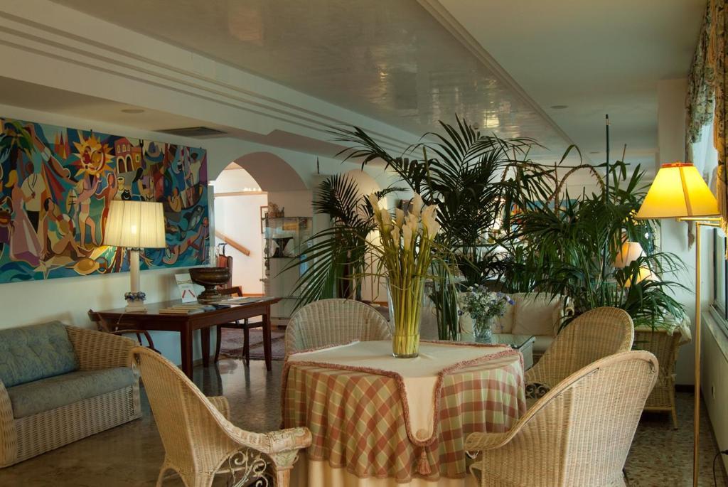 Hotel Panoramic Каорле Екстериор снимка