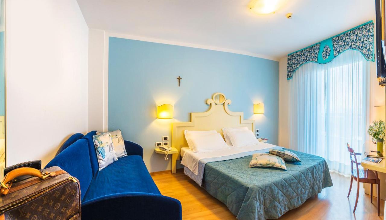 Hotel Panoramic Каорле Екстериор снимка