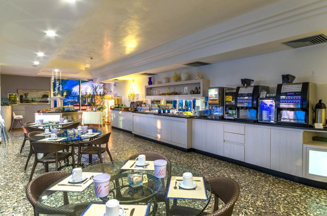 Hotel Panoramic Каорле Екстериор снимка