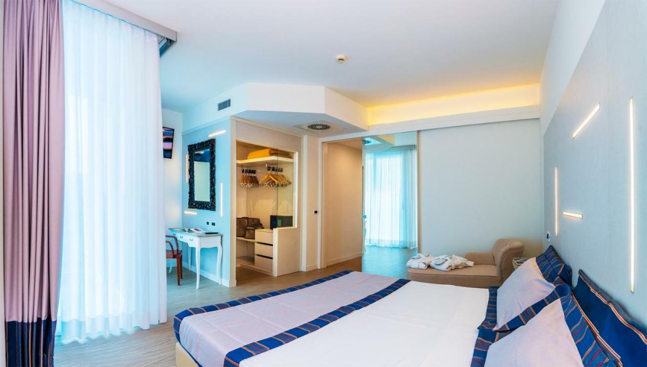 Hotel Panoramic Каорле Екстериор снимка