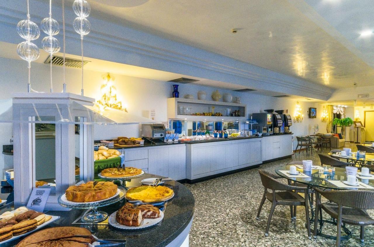 Hotel Panoramic Каорле Екстериор снимка